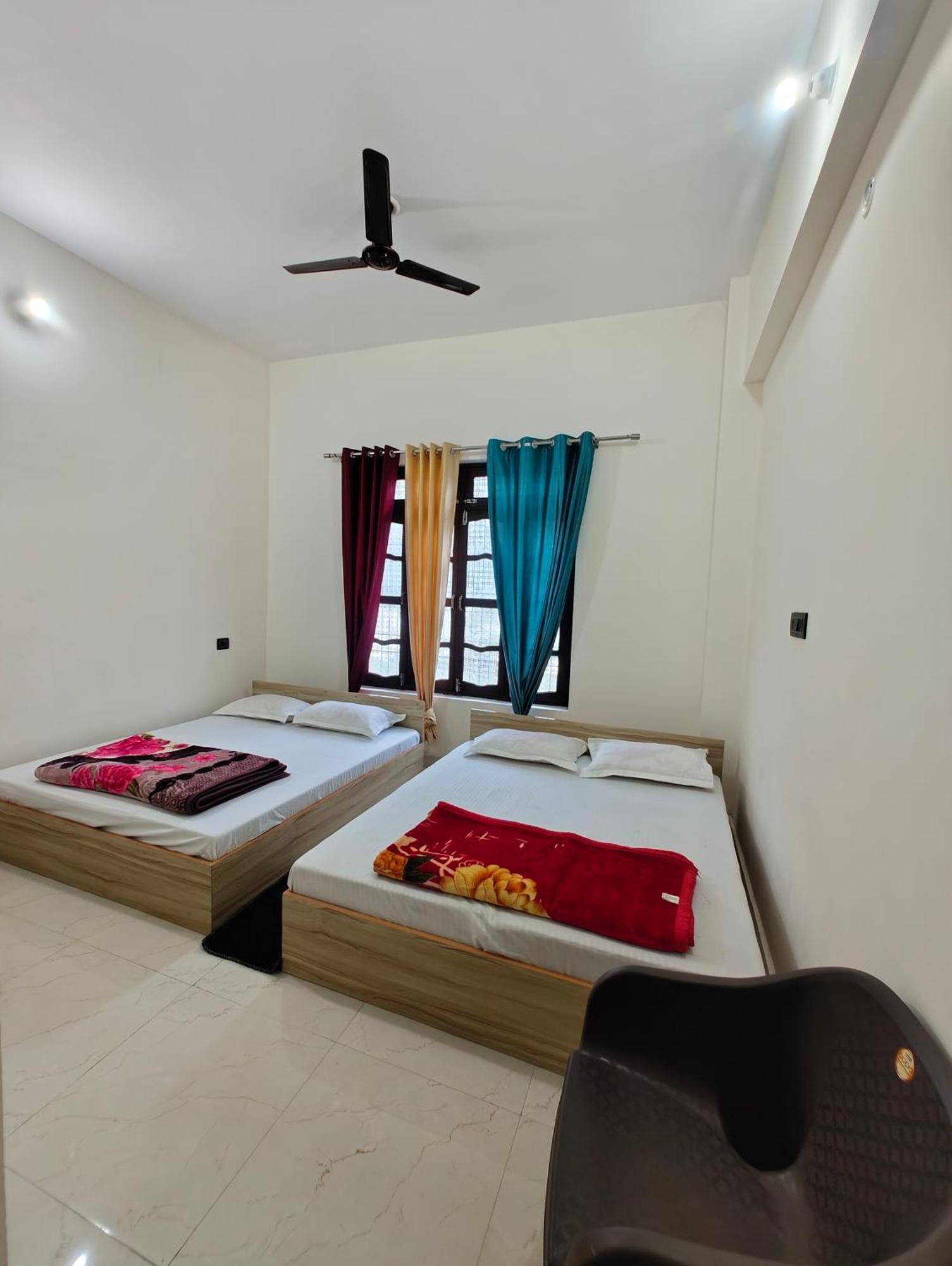 Hotel Abhishek Chamoli Exterior photo